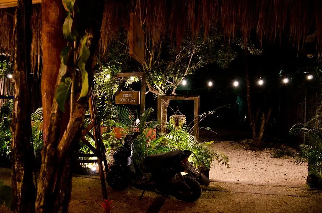 Casa Tulum Hotel מלון דירות